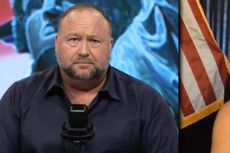 Alex Jones y Marjorie Taylor Greene defienden comparación de Fauci con el médico nazi Josef Mengele