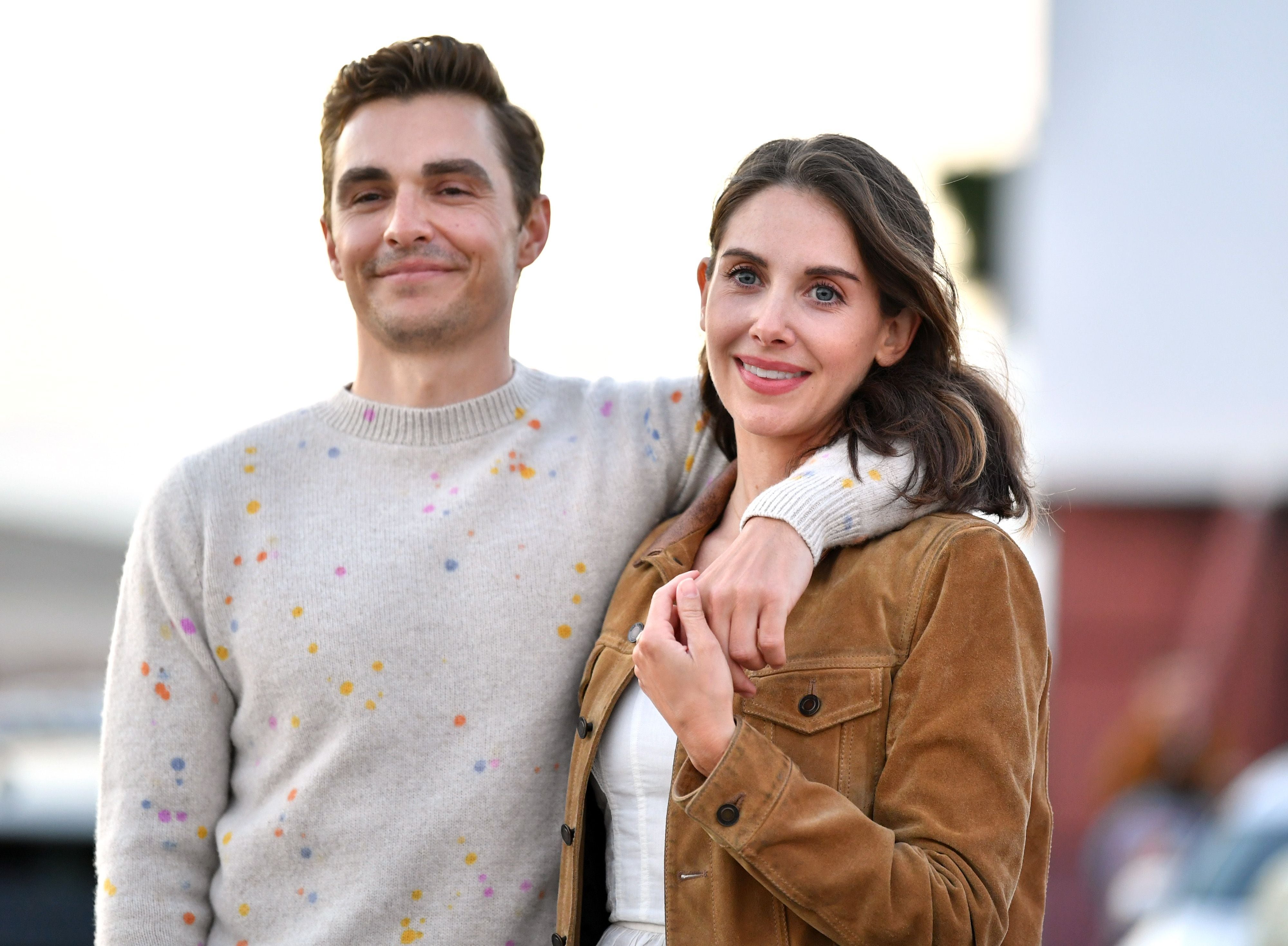 Dave Franco comparte la historia de cómo su propuesta de matrimonio a Alison Brie no salió según los planes
