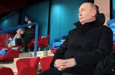 Juegos Olímpicos de Invierno: Vladimir Putin “se queda dormido” durante la ceremonia de inauguración