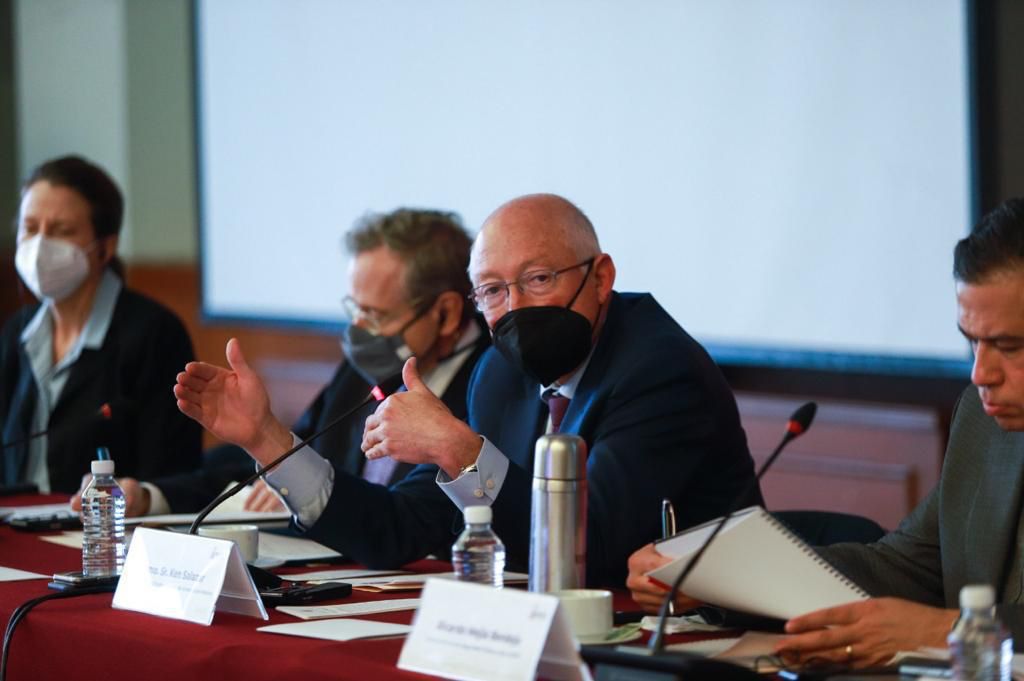 Embajador de EE.UU. en México respalda la Reforma Eléctrica de AMLO