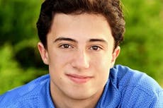 Estudiante queda en coma tras beber una botella de vodka en un “incidente de novatada”