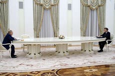 Macron dice a Putin que quiere “evitar guerra” en conversaciones cruciales sobre la crisis de Ucrania