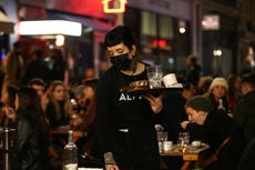 ¿Se puede tomar alcohol antes o después de la vacuna contra el covid-19?