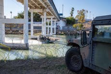 Patrulla Fronteriza no azotó a migrantes en Del Río, pero sí se comportó de forma peligrosa, según informe