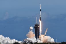 Fuerte tormenta solar daña satélites de SpaceX