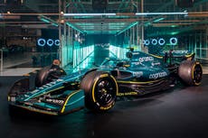 Aston Martin lanza su auto 2022 antes de la nueva temporada de la Fórmula 1