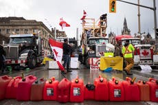 Canadá, por desalojar a quienes bloquean paso fronterizo