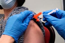 Estudio: Efecto de refuerzo de vacuna COVID cae tras 4 meses
