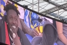 Kanye West es abucheado por miles de espectadores en el Super Bowl