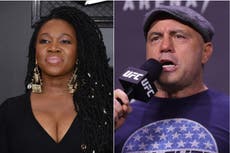 La música India Arie califica a Joe Rogan como “racista de forma consciente”: “Sabía que era inapropiado”