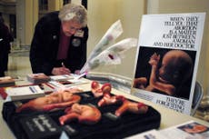 Se dispara número de texanas que buscan abortar en Oklahoma