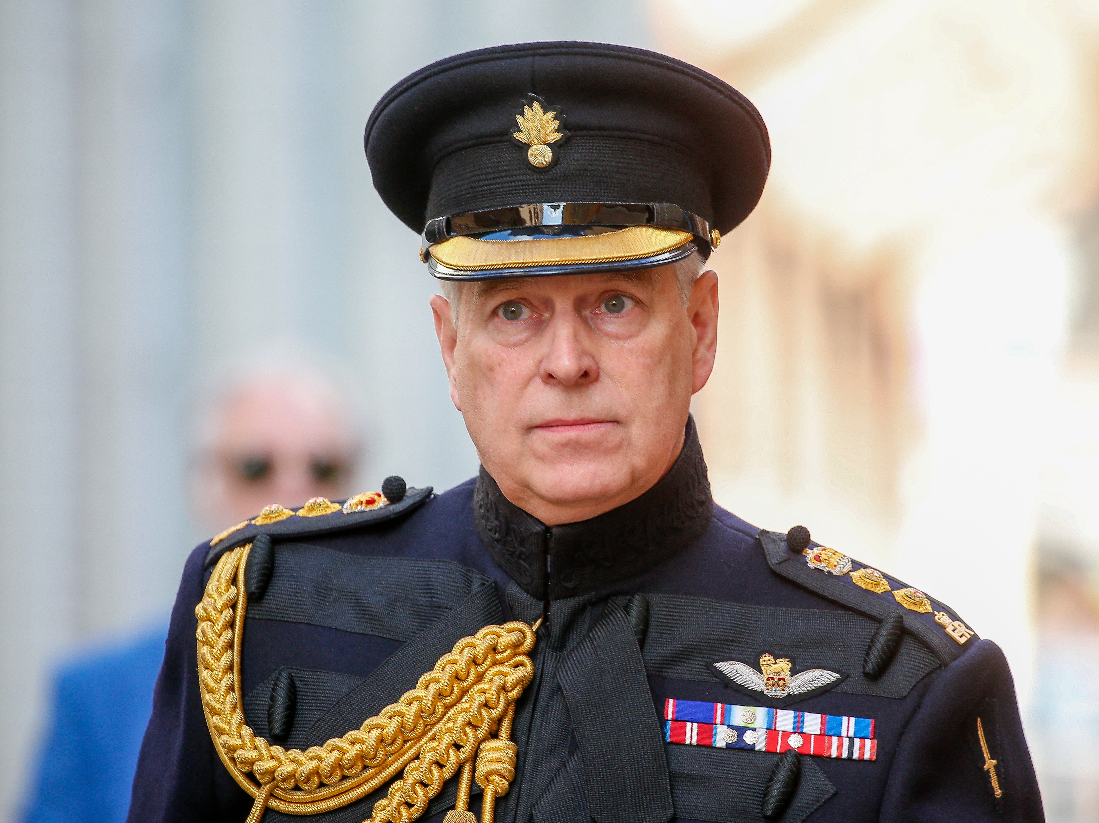 El príncipe Andrew fue despojado de sus patrocinios reales y títulos militares en enero de 2022