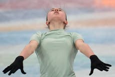 Valieva vuelve a hielo olímpico en plena polémica de dopaje 