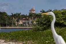 Los registros de Trump recuperados de Mar-a-Lago contenían información clasificada