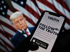 Trump lanzó un espacio seguro de derecha llamado TRUTH Social y es tan vergonzoso como lo imaginas