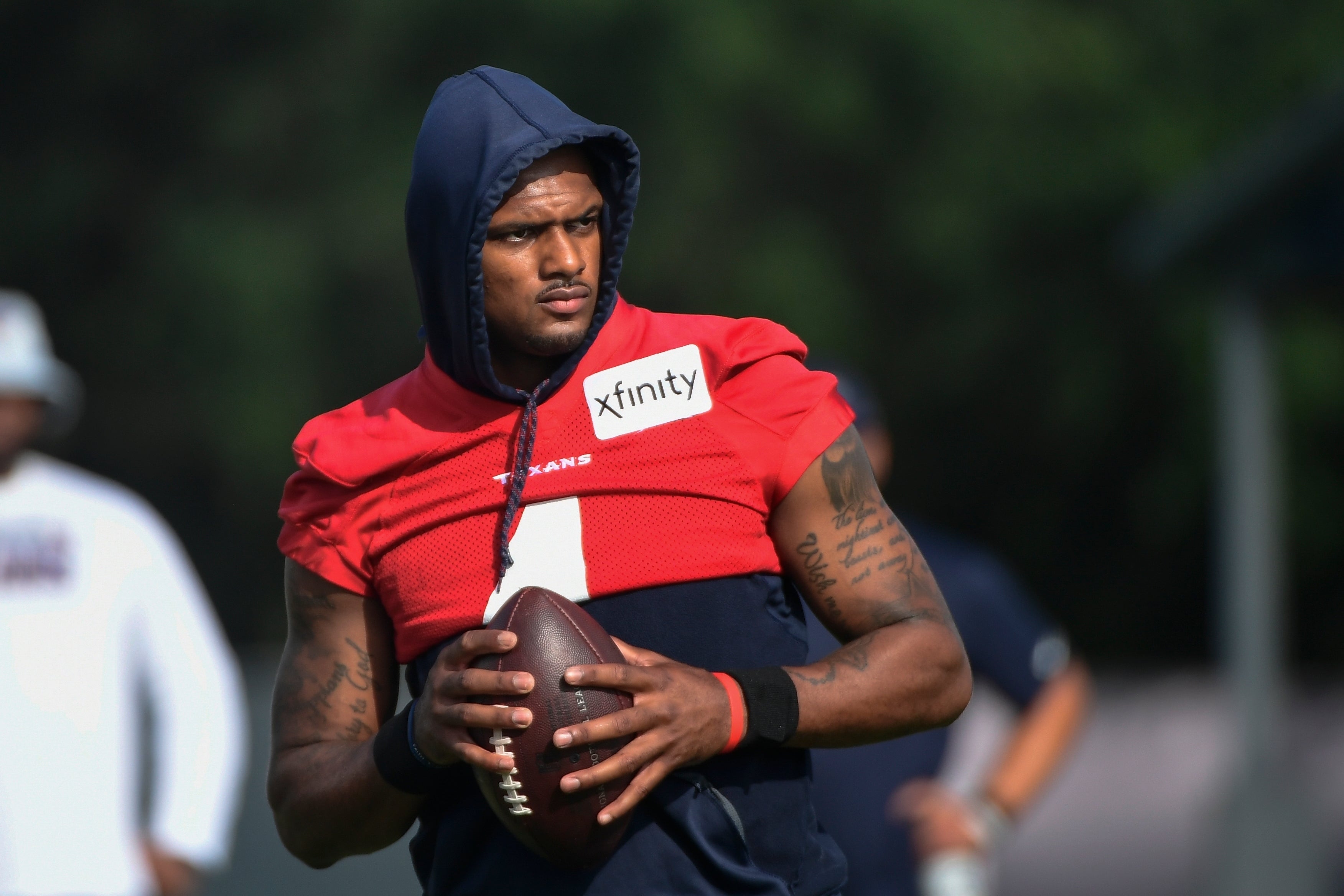A pesar de 22 denuncias de abuso, Browns de Cleveland “no encuentran elementos” para rechazar a Deshaun Watson