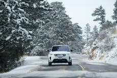 Tormenta invernal causa accidentes, afecta vuelos, en EEUU