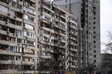 El presidente Zelensky publica un vídeo en una calle de Kiev y asegura a Ucrania que no se irá