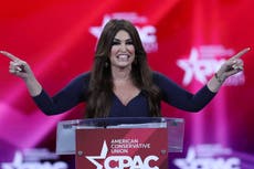 Donald Trump Jr. pagó 60.000 dólares a su prometida, Kimberly Guilfoyle, por hablar el 6 de enero