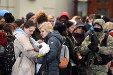 Ucrania: surgen denuncias de racismo por parte de la comunidad negra que intenta huir de la zona de guerra