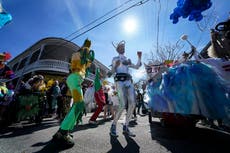 Mardi Gras: Espíritu de carnaval se apodera de Nueva Orleans