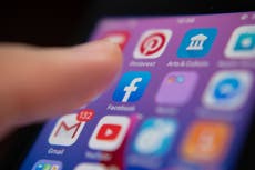 Rusia bloquea Facebook mientras continúa la invasión de Ucrania