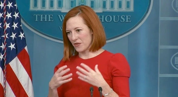 Jen Psaki critica el “ataque a los medios y la verdad” de Putin en Rusia