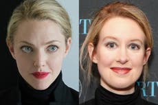 Amanda Seyfried reacciona al inicio de la sentencia de 11 años de prisión de Elizabeth Holmes