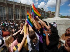 Florida: miles de adolescentes abandonan las clases en protesta contra la ley “Don’t Say Gay”