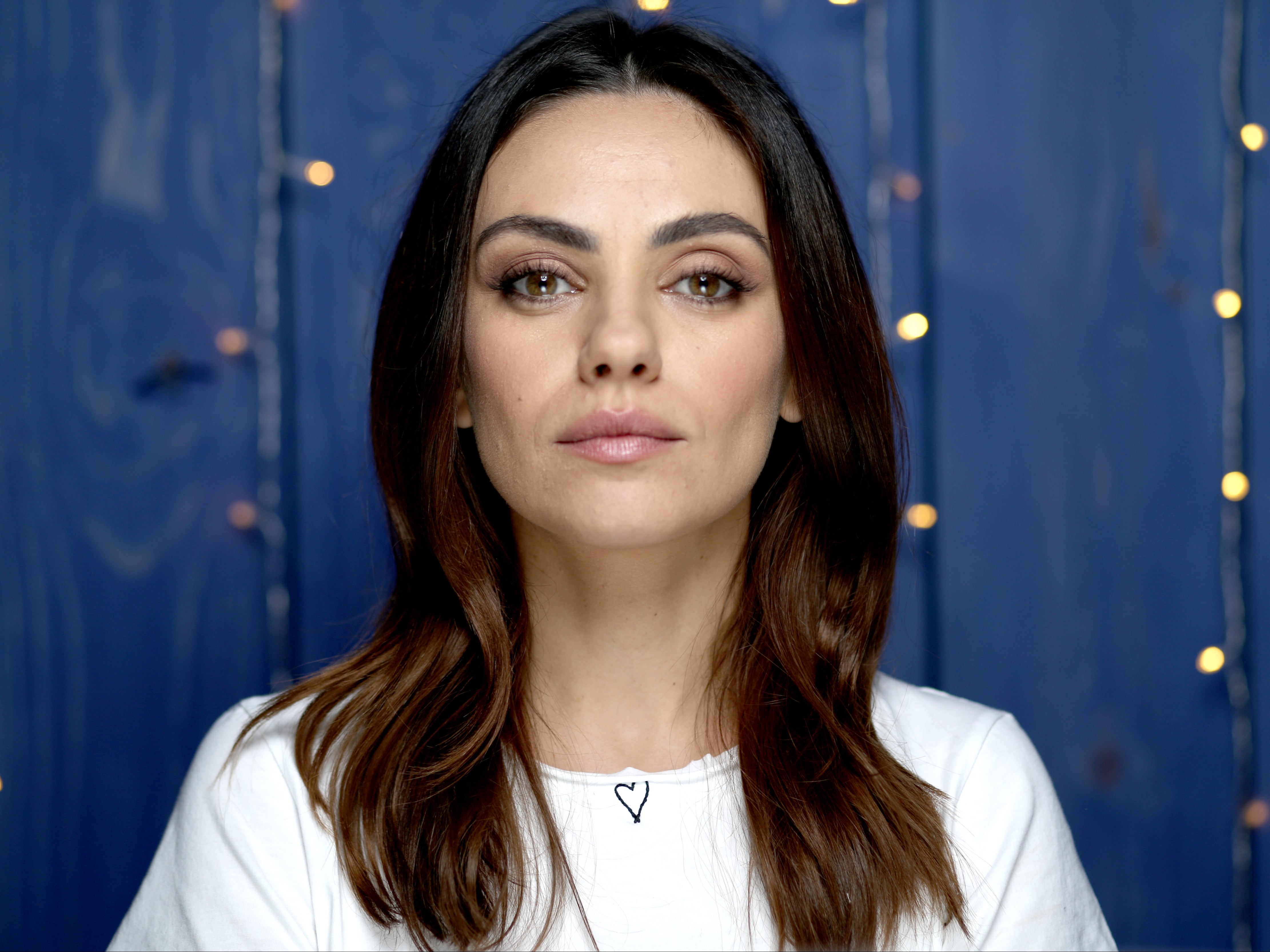 Mila Kunis, que abandonó Ucrania cuando era niña, lanzó una recaudación de fondos para los refugiados