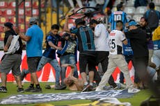 Batalla campal de hinchas en México deja 23 hospitalizados