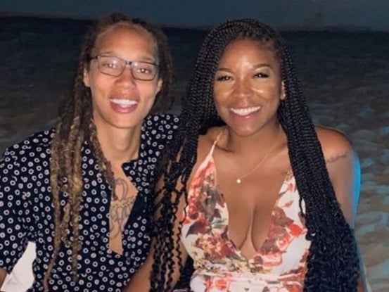 La esposa de Brittney Griner suplica porque liberen a la basquetbolista de Rusia