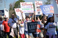 Disney negocia una reunión de última hora con DeSantis para detener el proyecto “Don’t Say Gay”