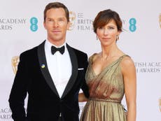Benedict Cumberbatch muestra su apoyo a Ucrania en alfombra roja de los BAFTA