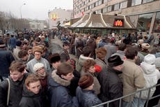 Salida de McDonald’s de Rusia es pérdida de potente símbolo