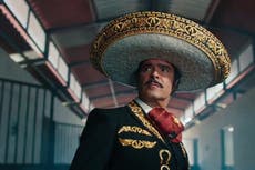 Televisa Univisión estrena bioserie no autorizada de Vicente Fernández, acusa censura de la familia