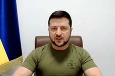 Critican a excandidato republicano por comentarios sobre vestimenta de Zelensky en su discurso en el Congreso