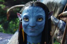 Estrella de ‘Avatar 2’, Zoe Saldana, advierte a fans tras ver parte de la nueva película de James Cameron