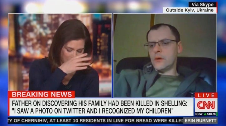 Erin Burnett de CNN llora al hablar con Serhiy Perebyinis sobre la muerte de su familia