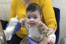 Bebés de la guerra: Recién nacidos por gestación subrogada en Ucrania esperan a sus padres en búnker de Kyiv