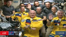 “A veces el amarillo es solo amarillo”: Rusia niega que cosmonautas usen colores ucranianos para mostrar apoyo
