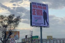 “Vota para que se vaya”; aparecen anuncios en contra del presidente de México