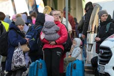 EE.UU. acogerá a 100.000 refugiados ucranianos en medio de las críticas por no haber hecho lo suficiente