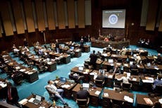 Arizona: Cámara vota en contra cirugía transgénero a menores