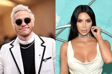 Cuestionan que el noviazgo entre Kim Kardashian y Pete Davidson sea producto del amor