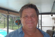 Muere un hombre tras atropellar a un caimán de 3 metros en la carretera de Florida