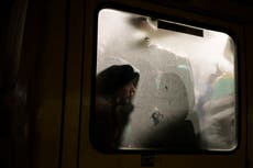 Rusia deja minas alrededor de Kiev tras retirada: Zelenskyy