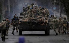 Soldados ucranianos recuperan áreas cerca de Kiev
