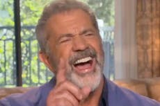 Entrevista a Mel Gibson interrumpida de forma incómoda tras pregunta sobre el golpe de Will Smith a Chris Rock