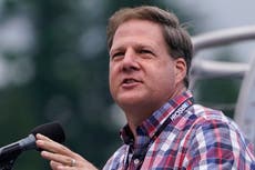 Gobernador de Nueva Hampshire dice que Trump está “loco”